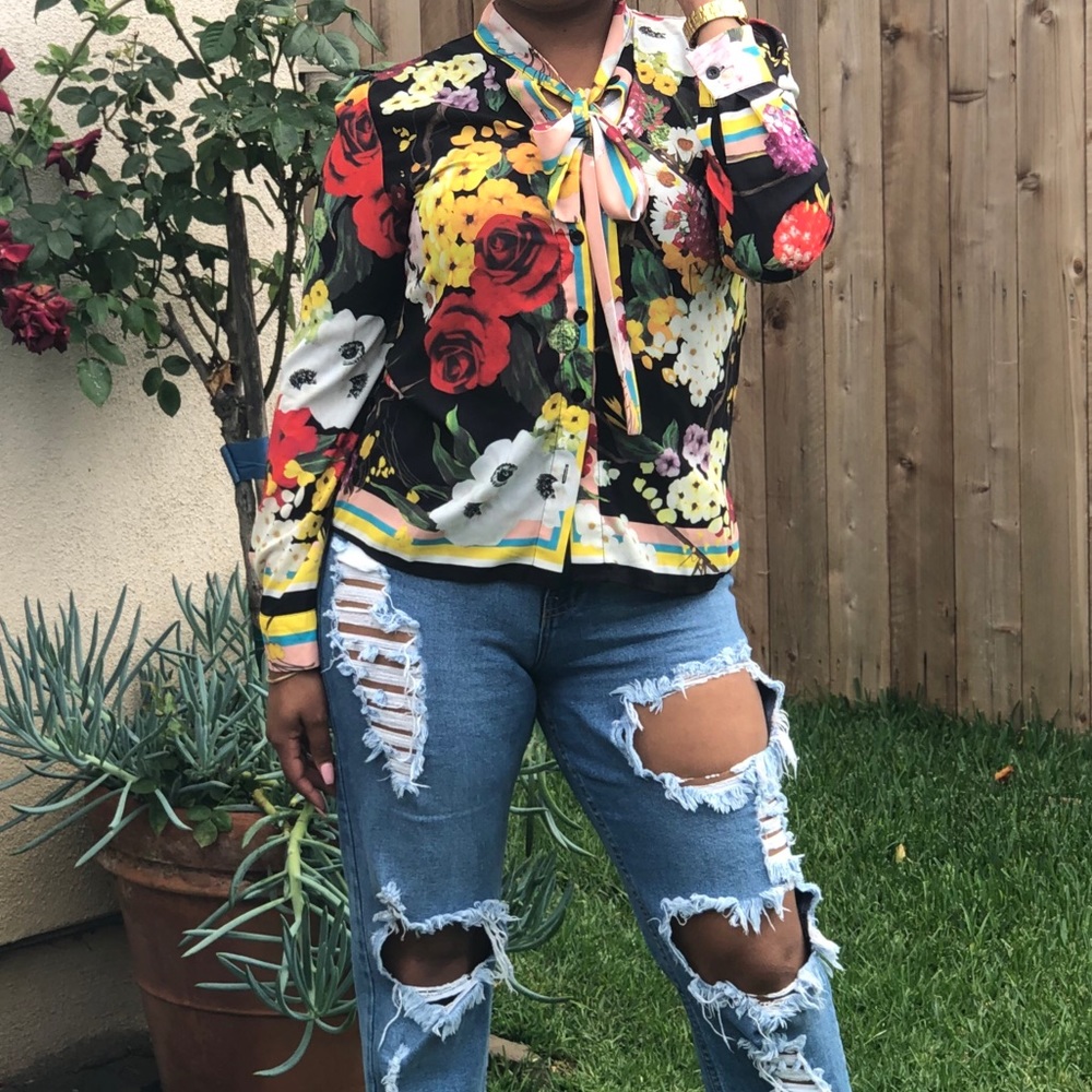 Colorful blouse - Picture 2 of 3